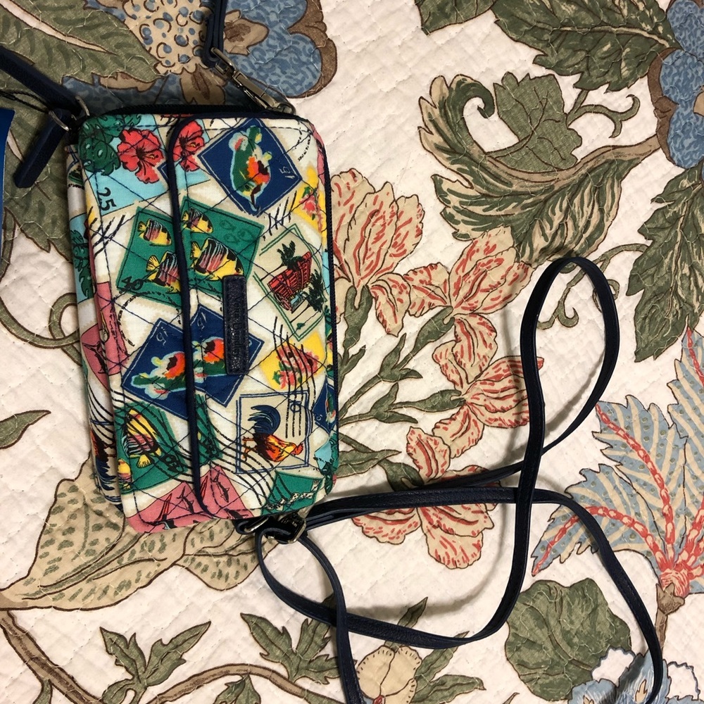 Vera Bradley NWT All in One Crossbody Bag ✨💌👛